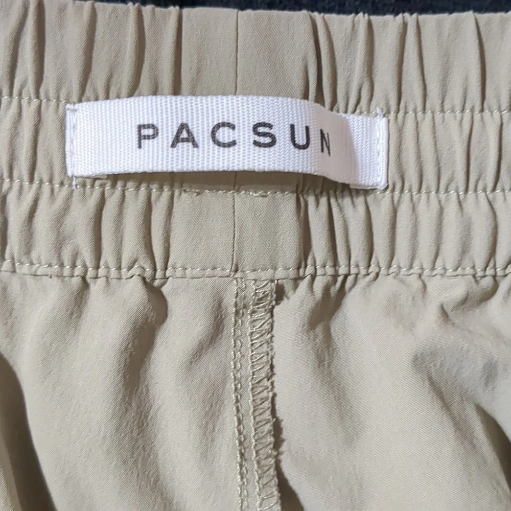 Men's PacSun Performance stright Pants Size L